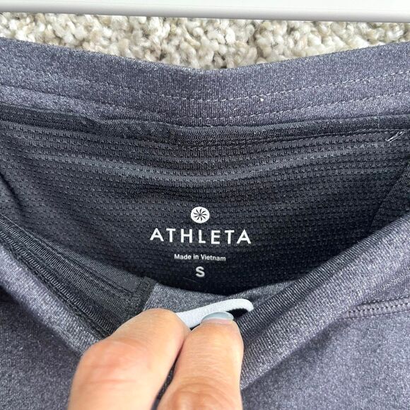 Athleta Contender Gray 2 in 1 Skirt with Leggings in Size Small - Picture 3 of 6